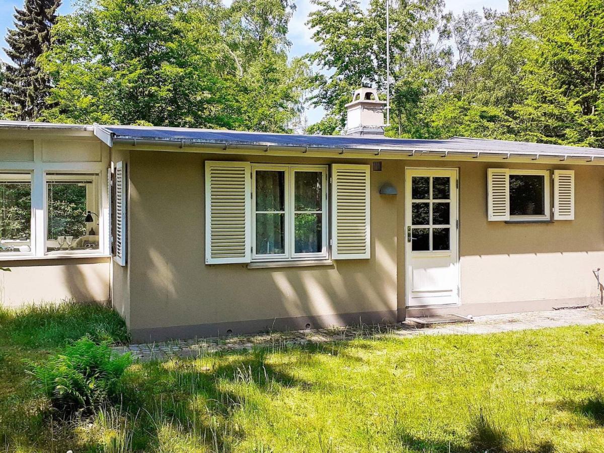 4 Person Holiday Home In Frederiksv Rk Frederiksværk Extérieur photo