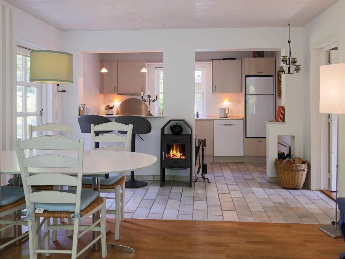 4 Person Holiday Home In Frederiksv Rk Frederiksværk Extérieur photo
